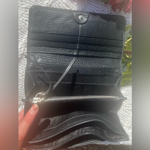 Chloe Paddington Black Leather Wallet with Lock & Key - Picture 12 of 14